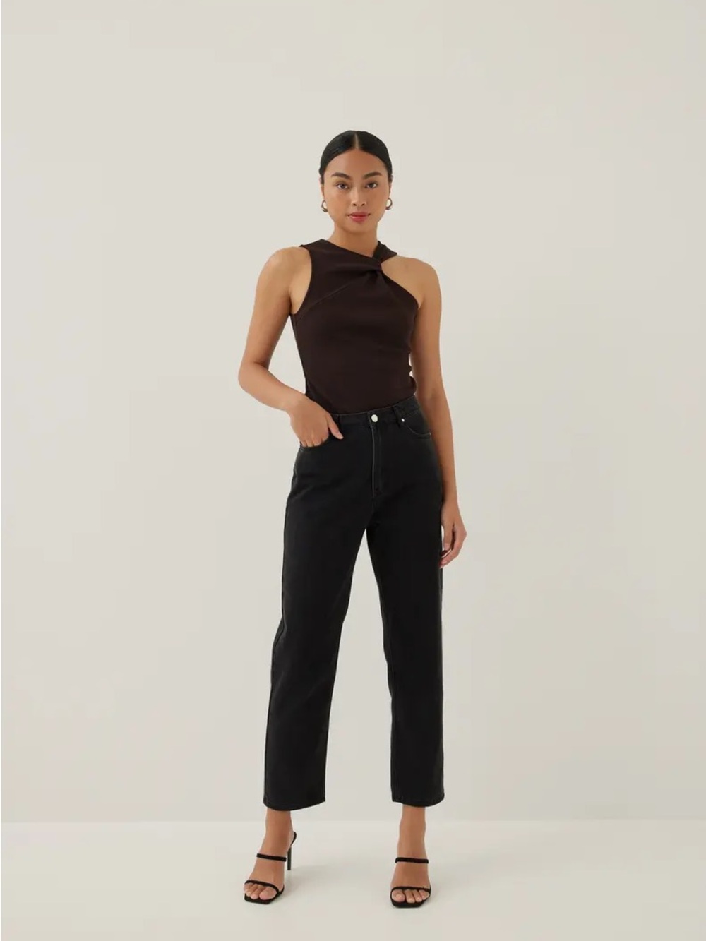 Straight Leg Women’s Jeans in Black